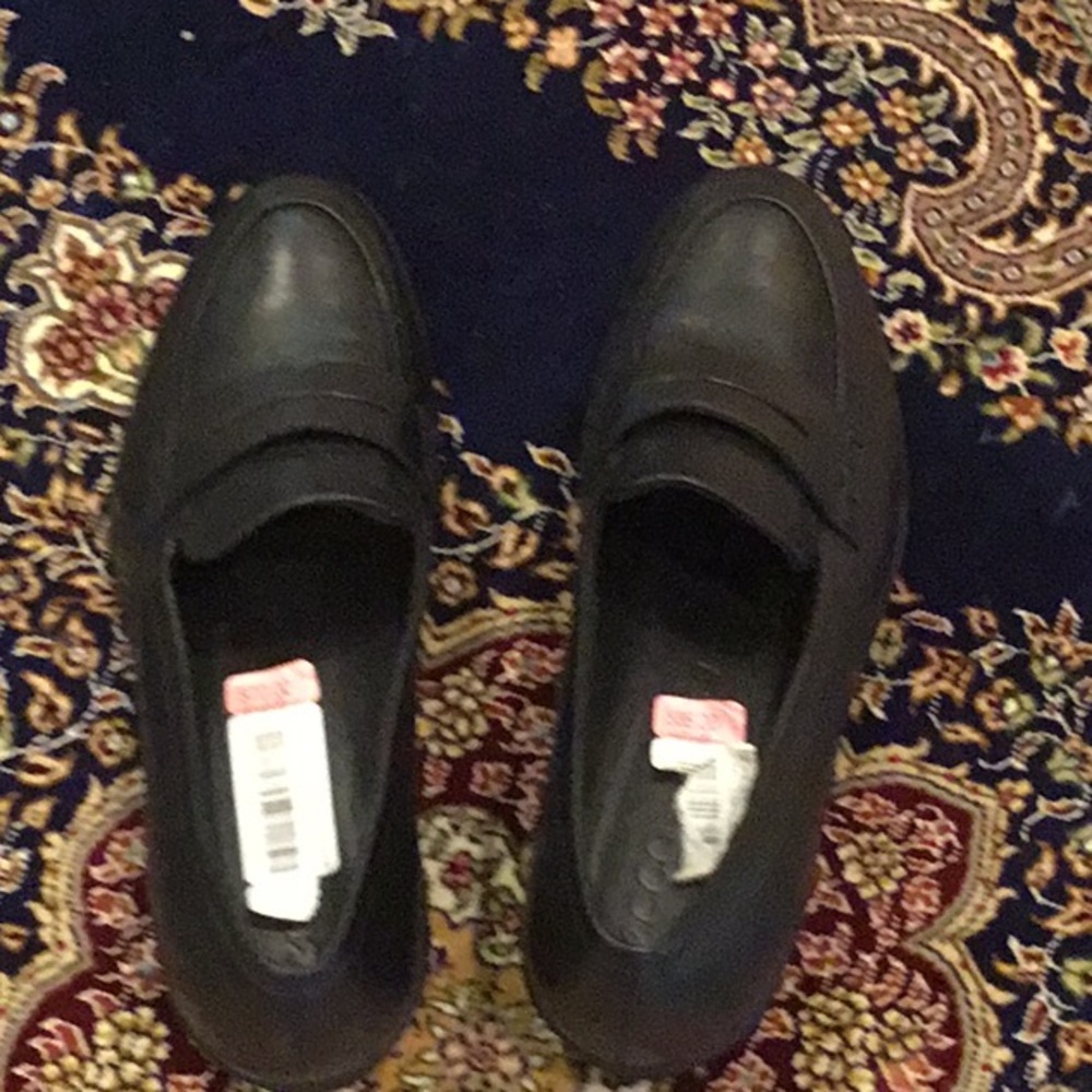 Blk loafers by echo size 9 brand new